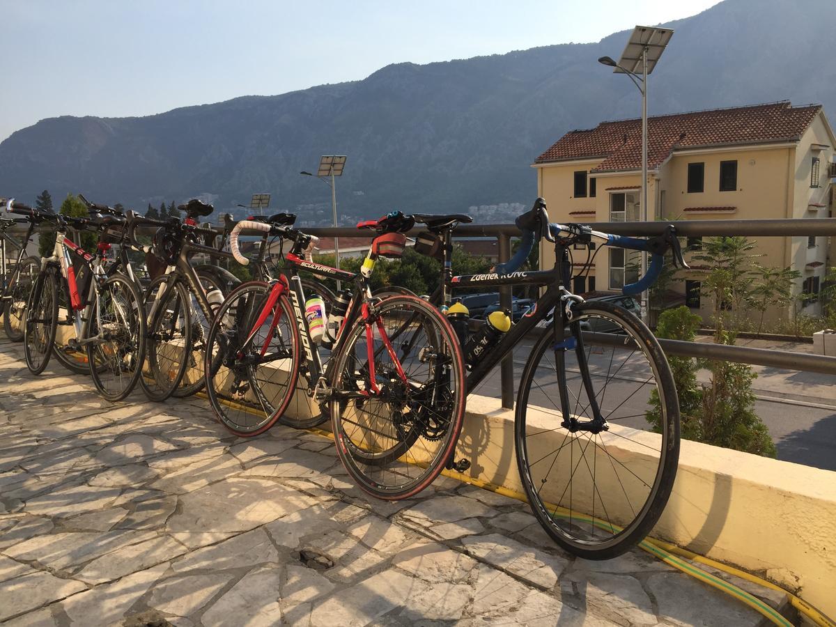Art Guesthouse Kotor Ngoại thất bức ảnh